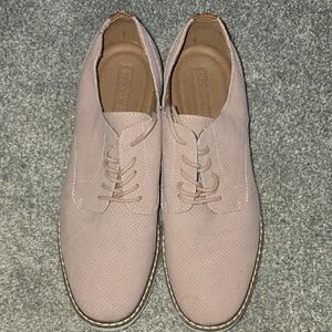 Elegant Pink Oxford Shoes for Men